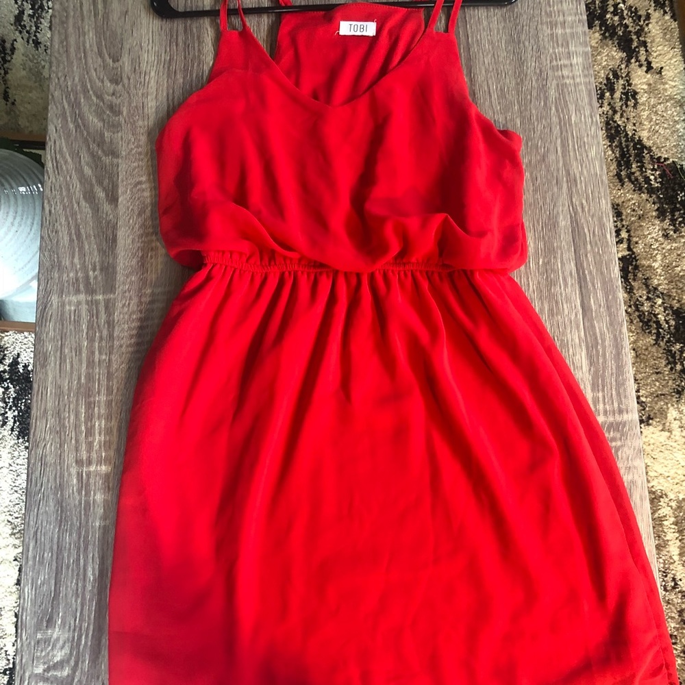 red dress - Picture 3 of 3